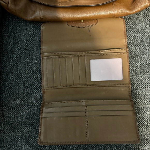 Coach tan leather crossbody hobo bag with matching wallet - Picture 5 of 6